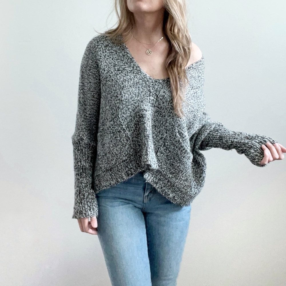 AEO DON'T ASK WHY black and white knit double V neck sweater One Size